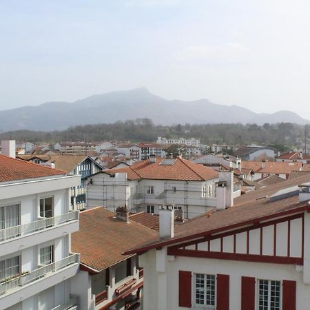 Studio Hyper Centre Avec Vue Sur Les Pyrenees Saint-Jean-de-Luz Exterior foto
